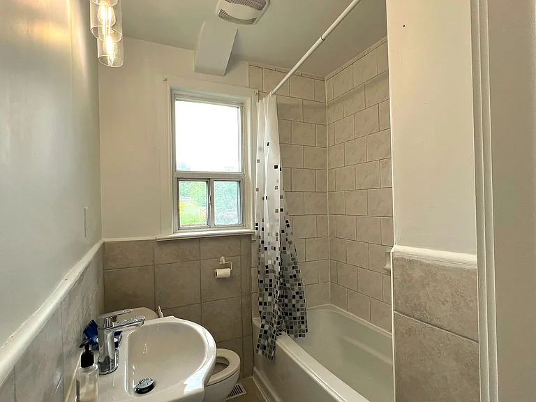 979 Danforth Rd — Photo 16
