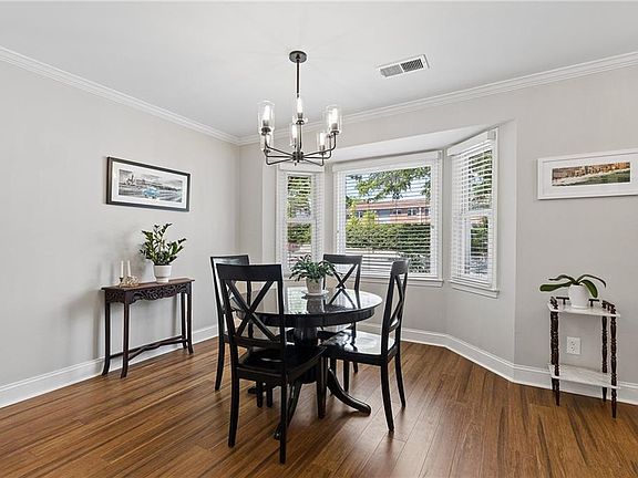 5th image of 544 Commerce Dr