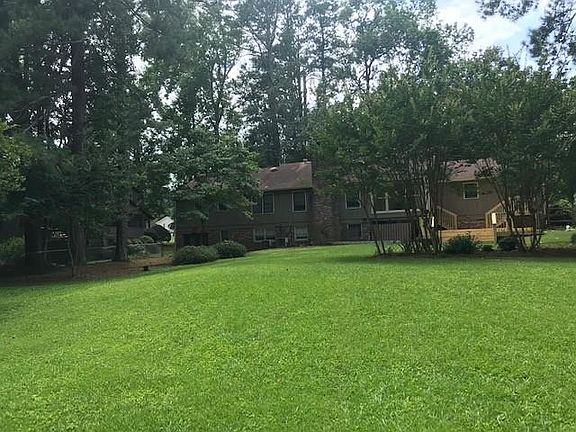 3rd image of 608 Caisson Dr NW