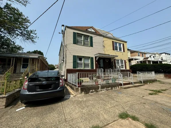 9 Lord Ave, Bayonne, NJ 07002
