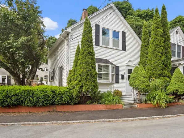 49 Sturgis St, Woburn, MA 01801