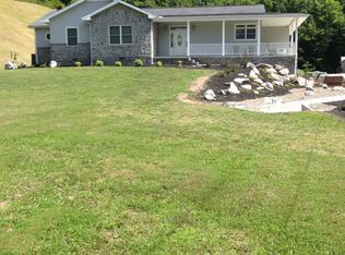 127 Red Bird Ln, Pikeville, KY 41501