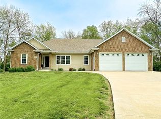 923S S Mulberry St, Maryville, MO 64468