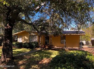 1404 Winchester St, Jackson, MS 39211