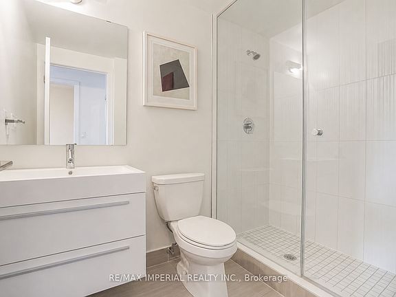 5th image of 297 College St #603