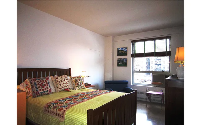 Sold by Douglas Elliman | media 32