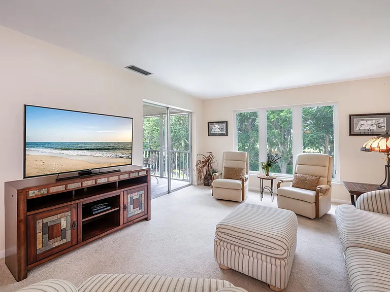 241 Palm River Blvd #C202 — Photo 13