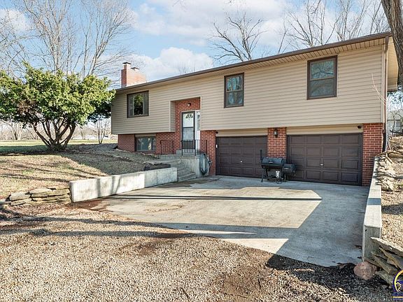 3rd image of 672 High View Rd