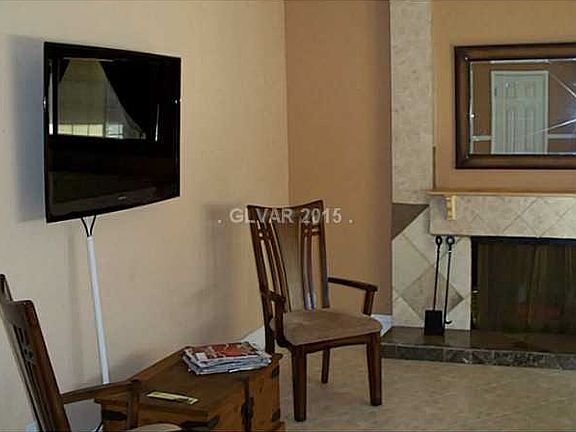 5th image of 7300 Clearwater Cir