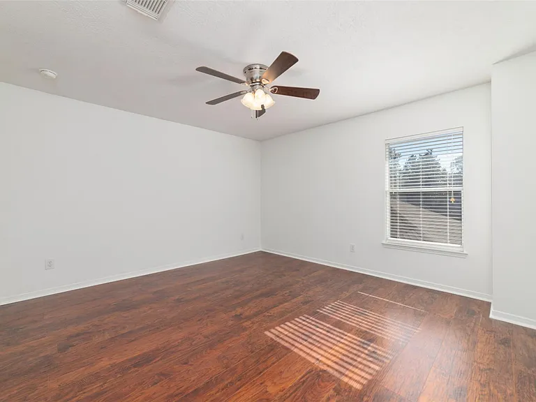 2618 Bridgestone Park Ln — Photo 41