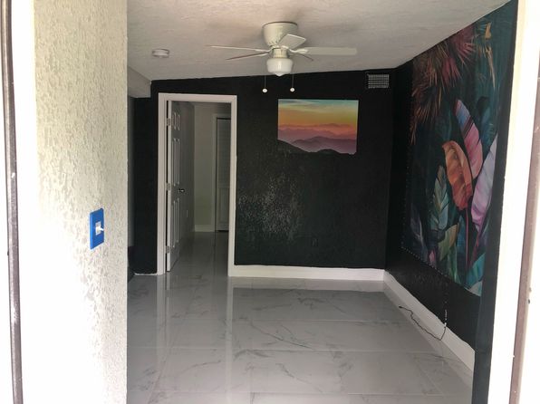 1017 NW 108th St #1B