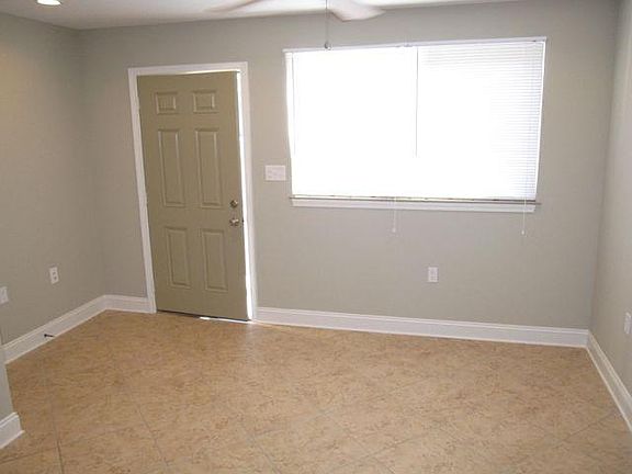 3rd image of 410 Nashville Ave