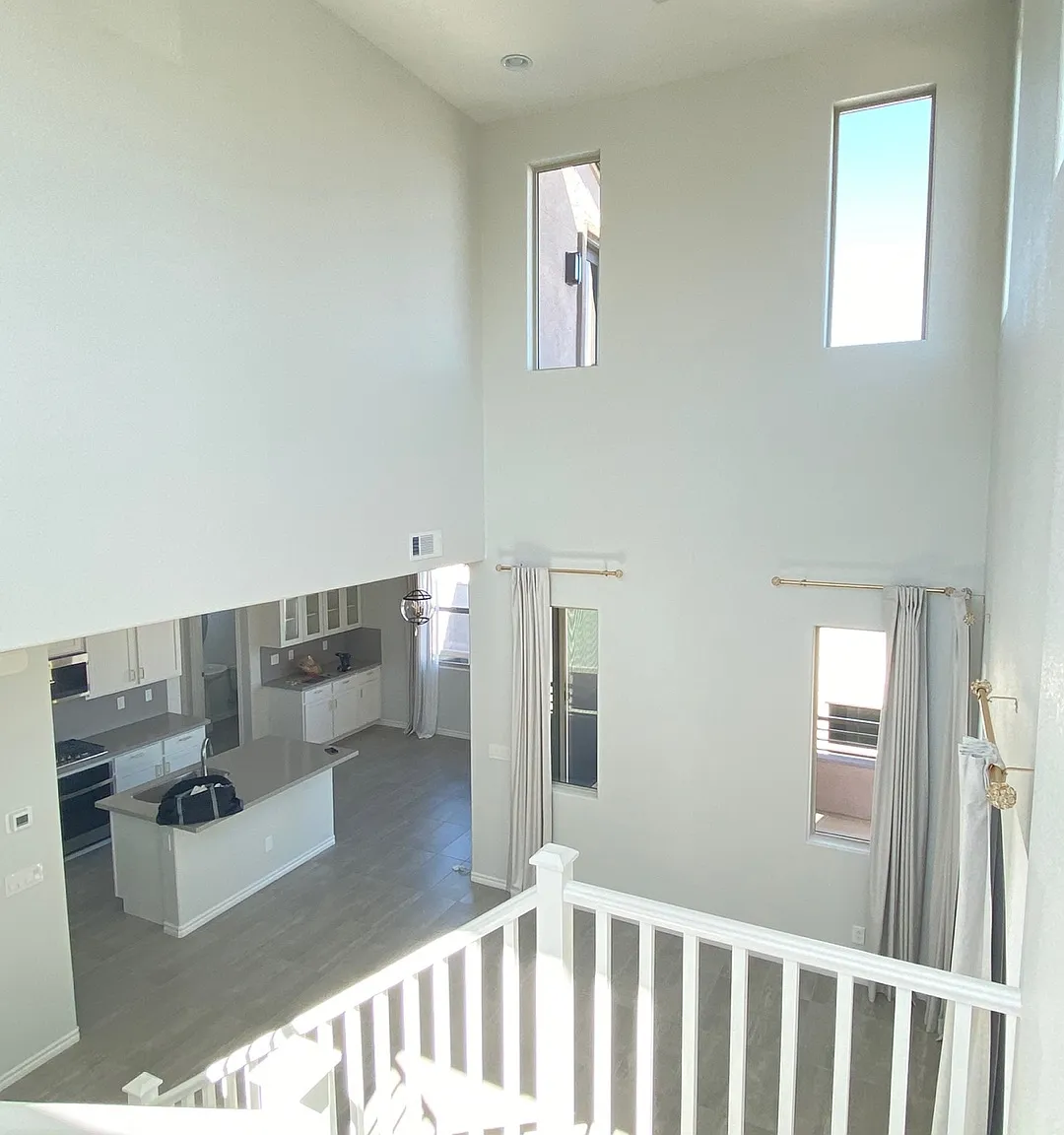 3 bed, 1898 sqft, $3,000 — Photo 2