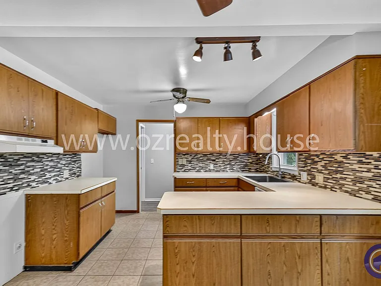 3226 N McCord Rd — Photo 8