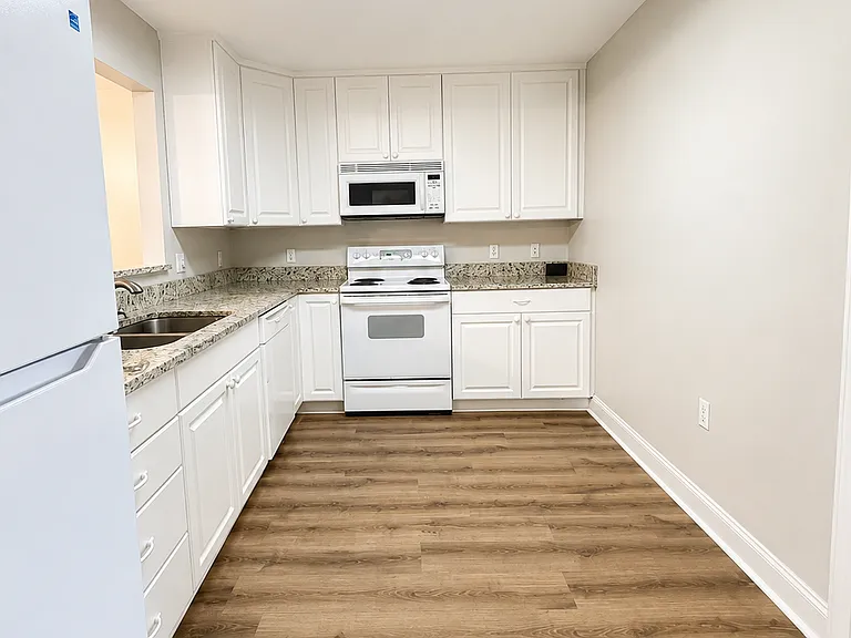 206 Jefferson Pl — Photo 4