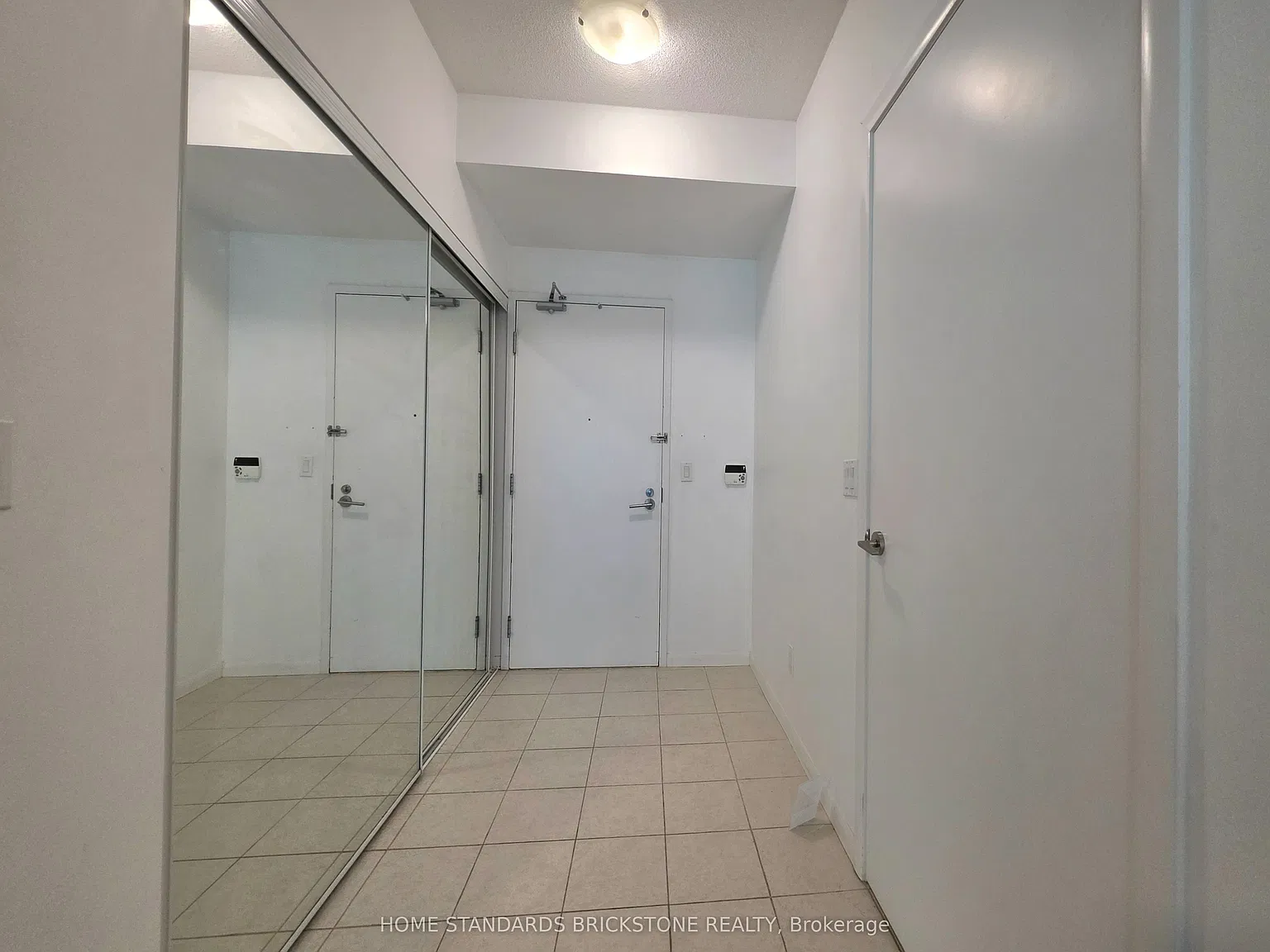 2 bed, $2,800 — Photo 2