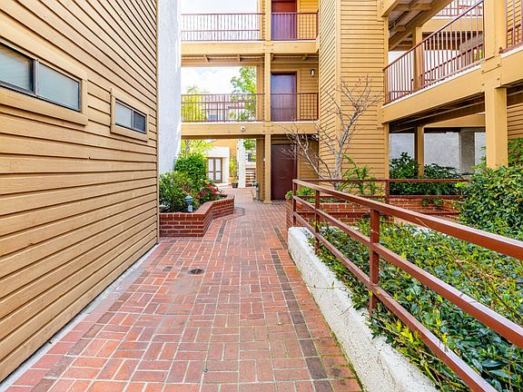 3rd image of 400 N Louise St APT 208