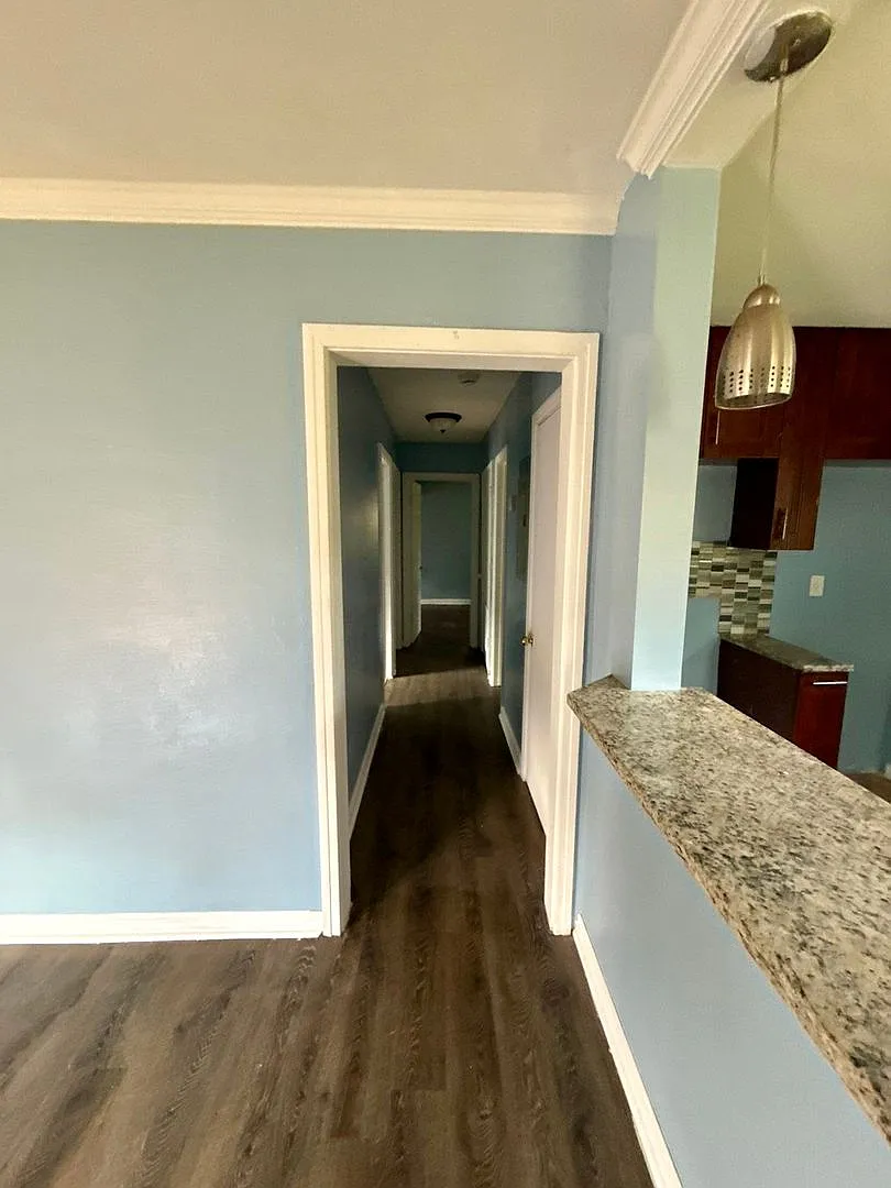 Great 3 Bedroom for rent! Reasonable Rent! — Photo 4