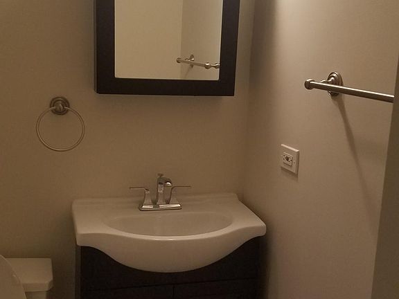 5th image of 943 Judson Ave APT Gdn