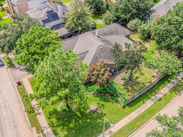 19402 Bear Meadow Ln — Photo 30