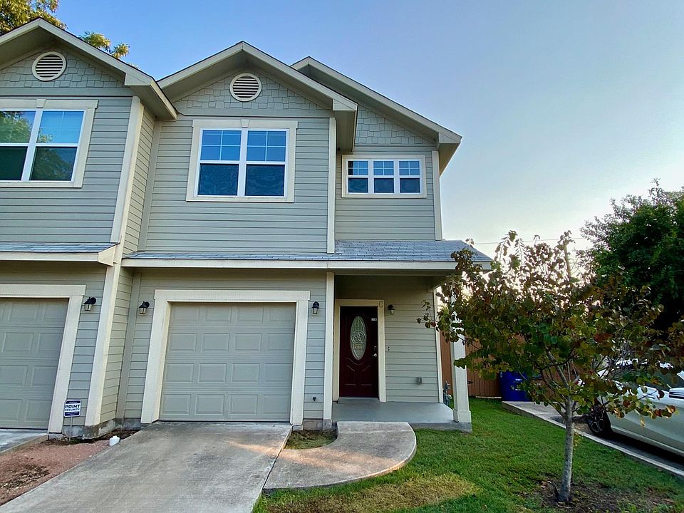 Front of townhouse, driveway