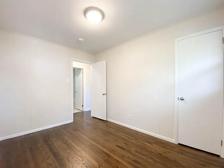 622 Fairmount Dr — Photo 12