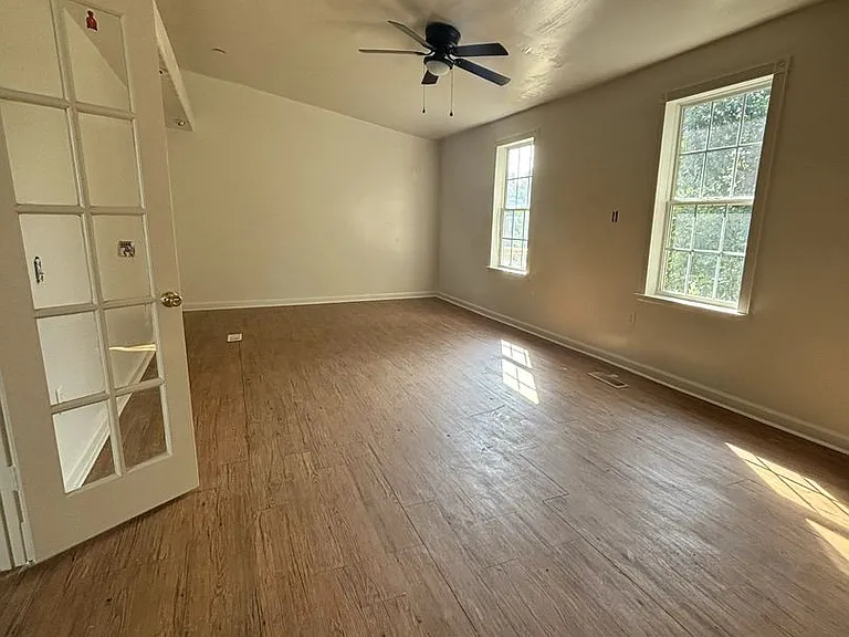 836 W Sprague St — Photo 2