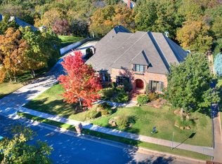 3621 Hunters Creek Rd, Edmond, OK 73003