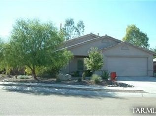 1450 S Starglow Dr, Tucson, AZ 85713
