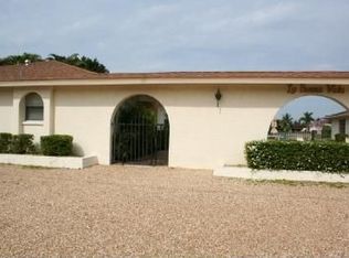 1613 Beach Pkwy APT 3, Cape Coral, FL 33904