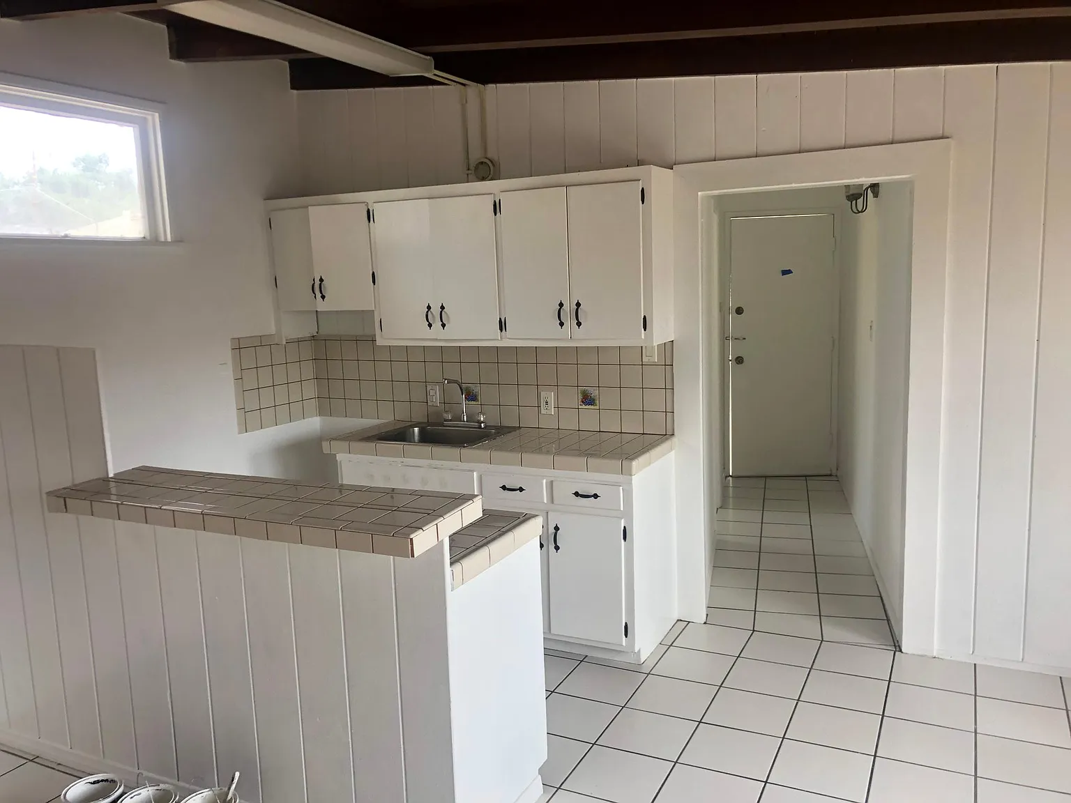Studio, 500 sqft, $1,400 — Photo 2