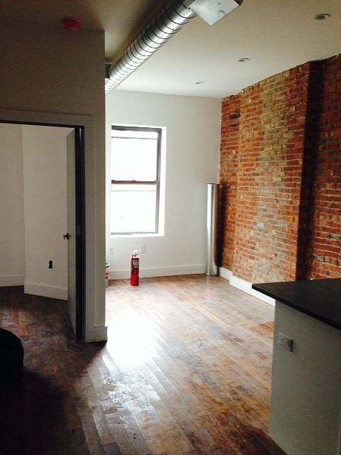 1st image of 84 Somers St APT 4