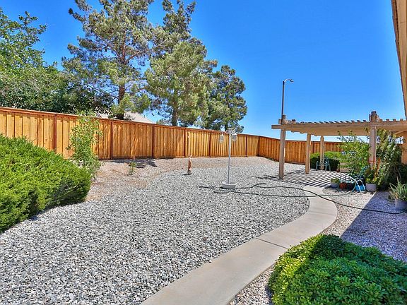 4th image of 14288 Sepulveda Dr