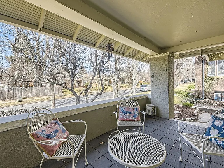 720 Josephine St — Photo 26