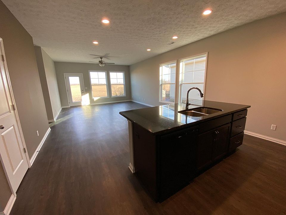 1st image of 3200 Ashton Ct