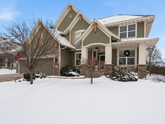3rd image of 4212 Parkview Ln