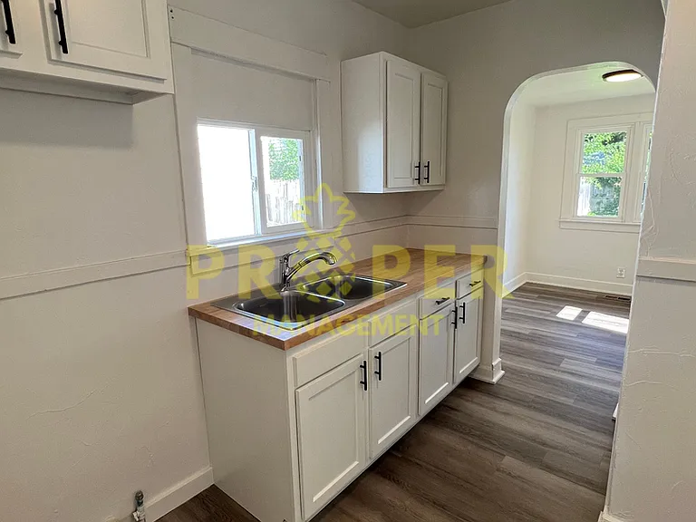 1769 Gummer Ave — Photo 6