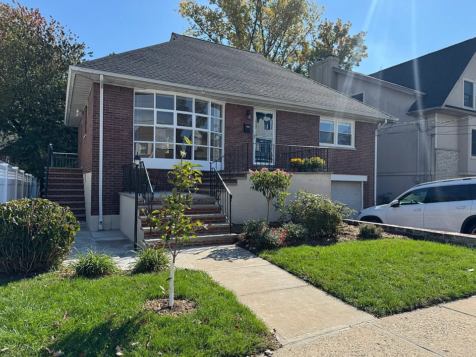 1118 Edgewood Ln