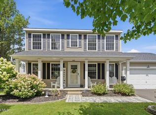 22 Holly Mill Rd, Selkirk, NY 12158