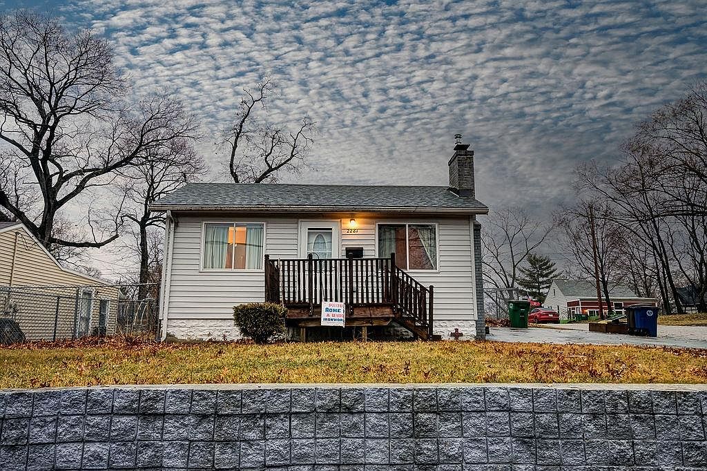 2281 Union St, Lake Station, IN 46405 Zillow