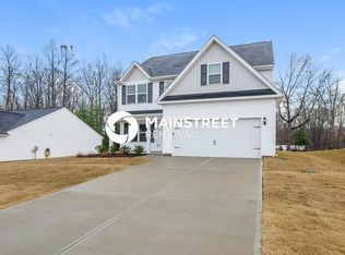 160 Steamboat Ln, Green Level, NC 27217