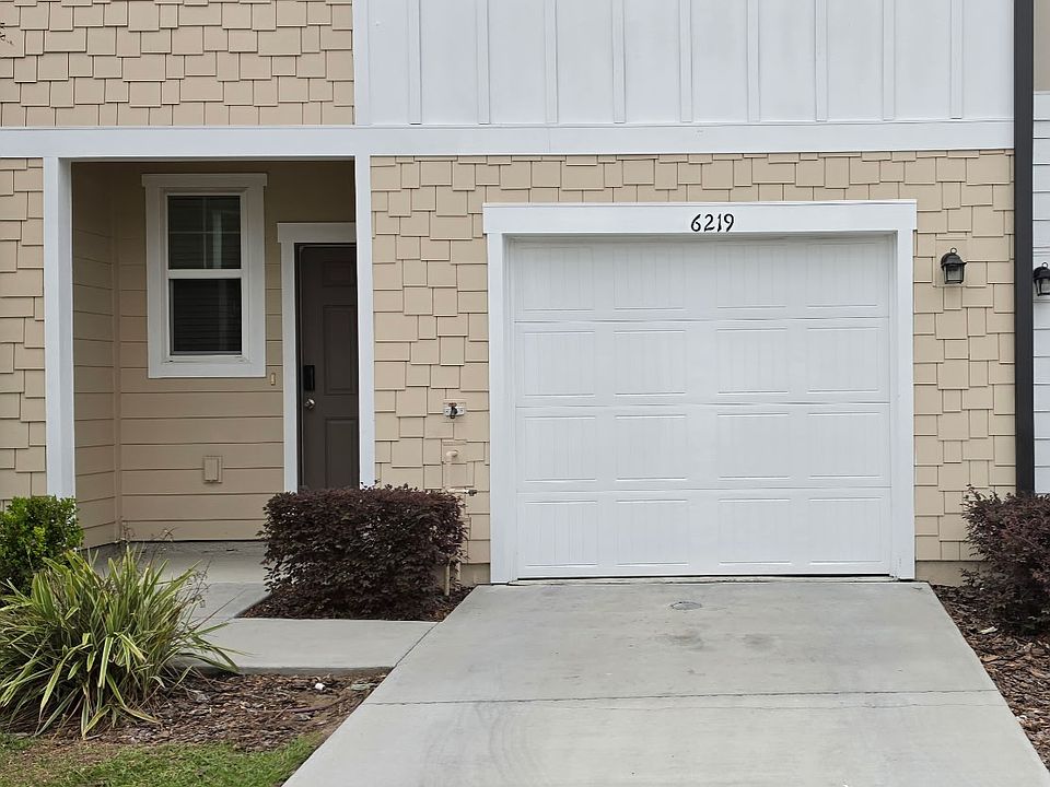 1st image of 6219 Daerr Ridge St