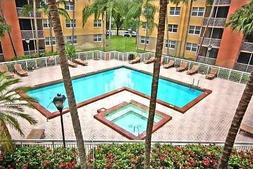 1st image of 8343 Lake Dr APT 102