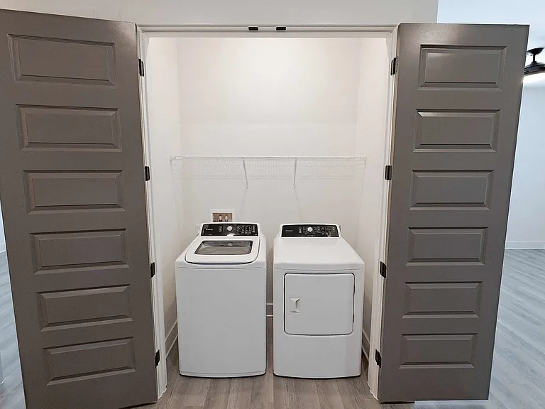 Linz Luxury Living — Photo 82