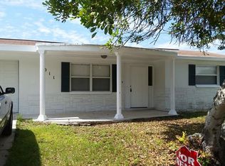 9011 Shallowford Ln, Port Richey, FL 34668