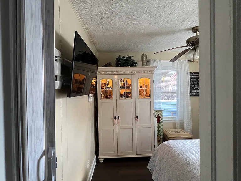 77 N Pond St #1 — Photo 6