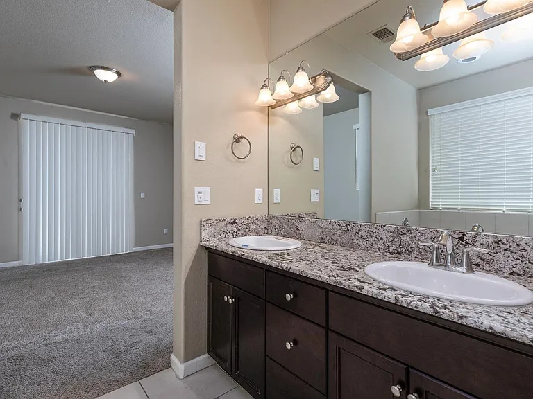 3720 Griffith Ave — Photo 41