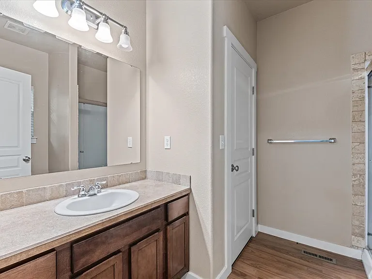 115 W Lava Falls St — Photo 8