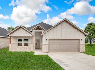 7817 Ella Young Dr, Fort Worth, TX 76135