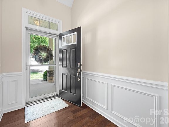 4th image of 4232 Sourwood Ct